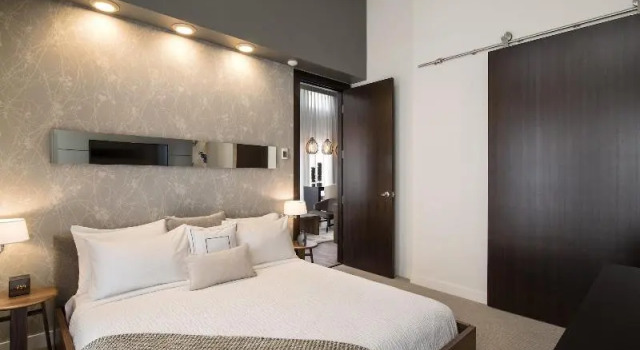 Двухместный люкс Executive Courtyard by Marriott Calgary South