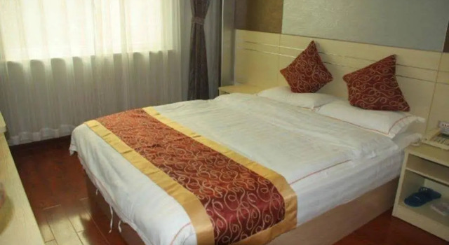 Dengfeng Taiyuan Hotel, Rezervovat Hotel Dengfeng Henan