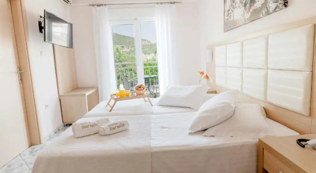 Двухместный номер Superior с балконом и с частичным видом на море Vournelis Beach Hotel and Spa