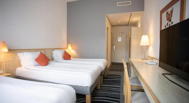 Трёхместный номер Standard Mövenpick Hotel Budapest Centre