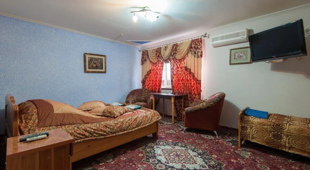 Leoton Hotel