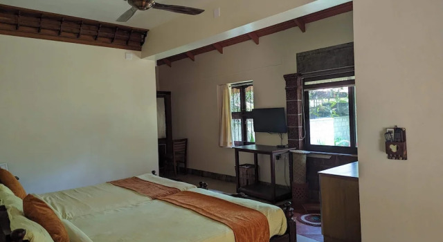 Двухместный семейный номер Standard с балконом и с видом на сад Neelambari Ecotourism Thrissur Aratupuzh