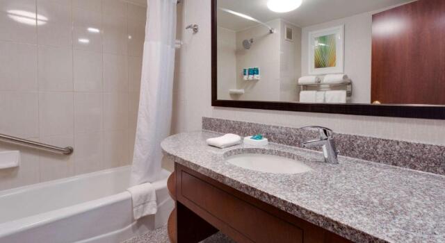 Номер Superior Drury Inn & Suites Columbia Stadium Boulevard