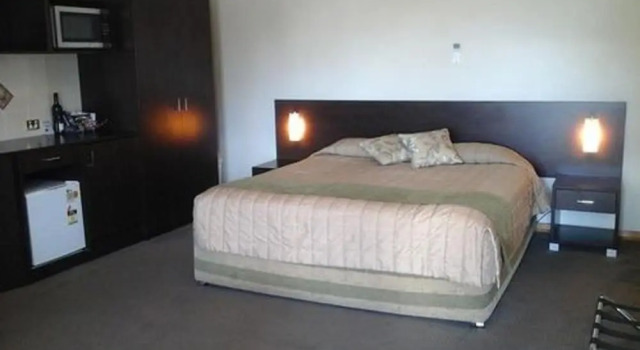 Номер Executive Willows Motel