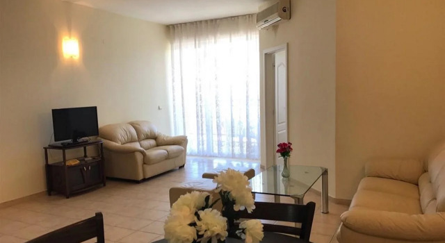 Kris Apartments at Paradise Green Park, Забронировать Апартаменты/квартира Отели Варненской области с бассейном, рядом с Центр курорта Золотые Пески, Бассейн
