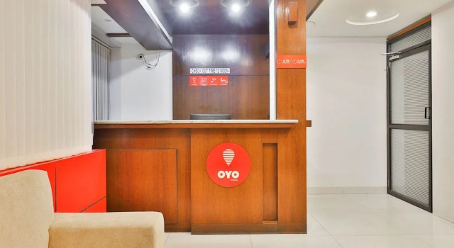 OYO 22419 Hotel Summit, Rezervovat Hotel Hotely v Gujarat s parkováním, Parkování