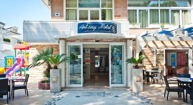 Hotel Antony, Buchen Sie Hotel Cervia 