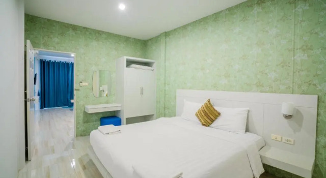 Двухместный номер Deluxe Paragon Hometel