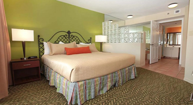 Vacation Village at Bonaventure, Fort Lauderdale, Забронировать Апарт-отель Вестон Fort Lauderdale West, рядом с Загородный гольф-клуб Bonaventure Country Club