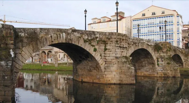 Hotel Puente Romano, Buchen Sie Hotel Hotels in Galicien mit Parkplatz, Parkplätze