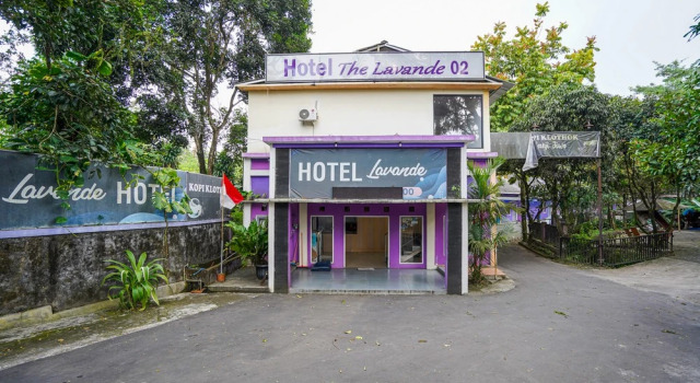 RedDoorz near Terminal Bus Tingkir Salatiga