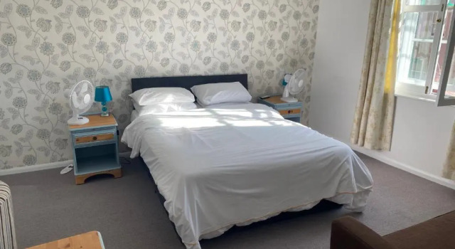 Семейный номер Standard Three Queens Hotel