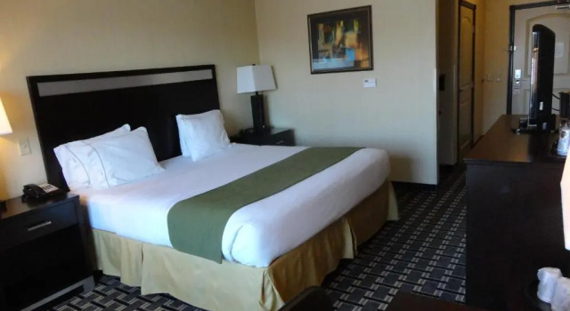 Двухместный номер Deluxe Holiday Inn Express and Suites Limerick - Pottstown by IHG
