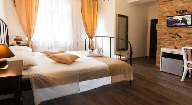 Номер Standard Prior Suites Split