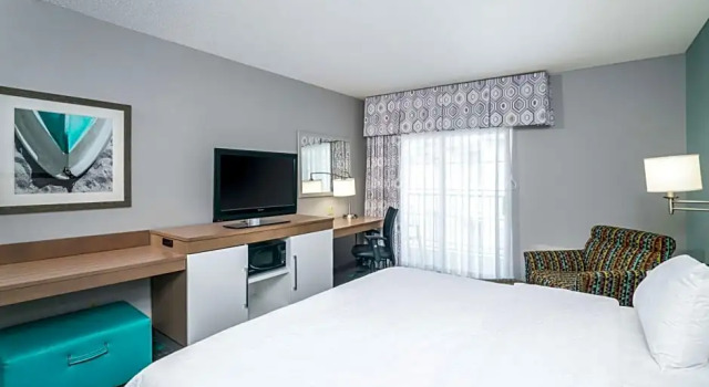 Двухместный номер Standard с балконом Hampton Inn & Suites Chincoteague-Waterfront, Va