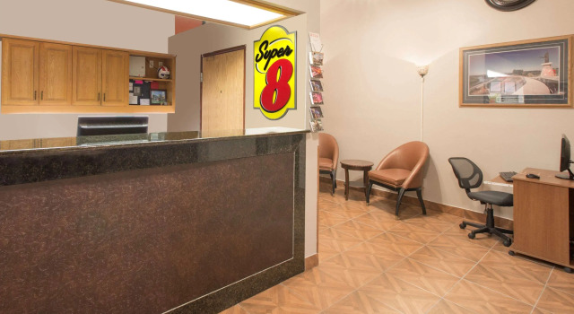 Super 8 by Wyndham Sioux City/Morningside Area, Buchen Sie Hotel Sioux City Iowa