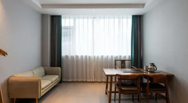 Люкс Business Hill Yaman Hotel