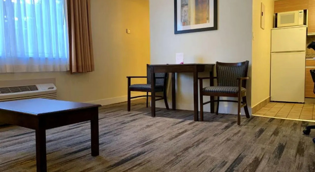 Люкс Deluxe Best Western PLUS Burnaby Hotel