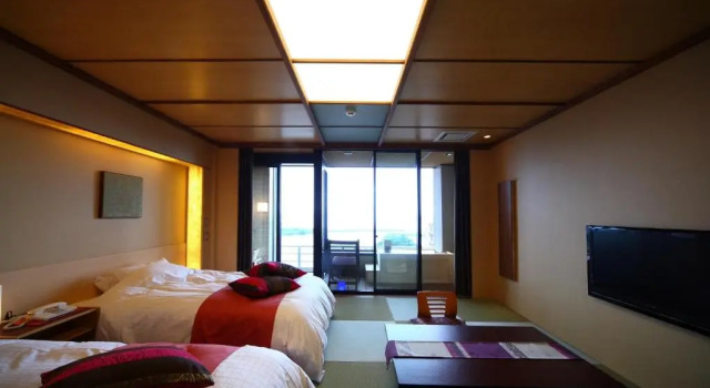 Четырёхместный номер Superior Biwako Ryokusuitei