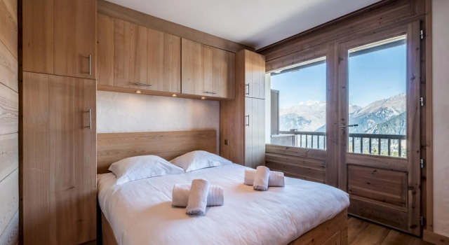 ITAUBA - Luxury ski in ski out apartment with sauna