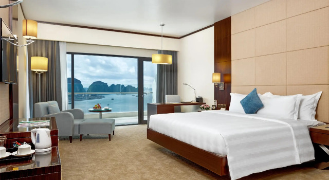 Двухместный номер Deluxe Wyndham Legend Halong