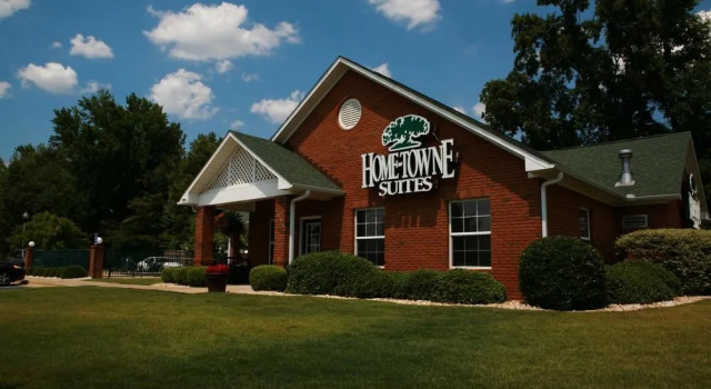 Home-Towne Suites Auburn, จอง โรงแรม ออเบิร์น แอละแบมา