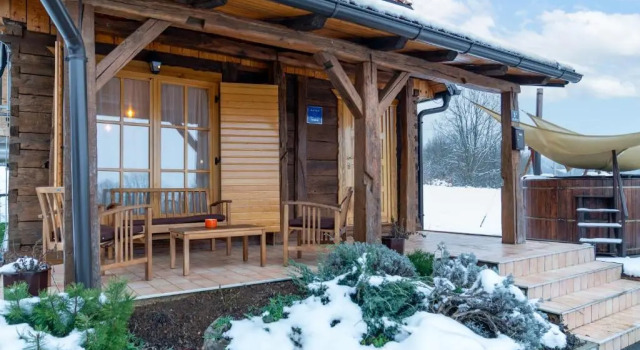 Chalet Markoci With Hot Tub, Book Chalet Villaer i Karlovac county, Villa