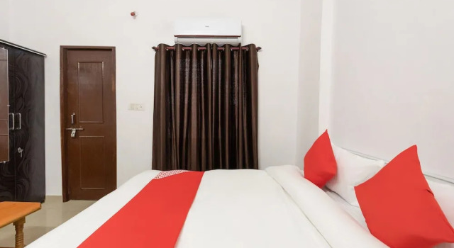 Номер Standard OYO 28691 Hotel Golden Star