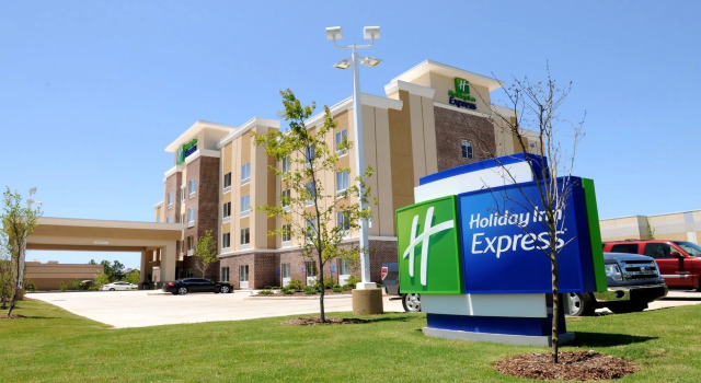 Holiday Inn Express Covington-Madisonville by IHG, Buchen Sie Hotel Covington Louisiana