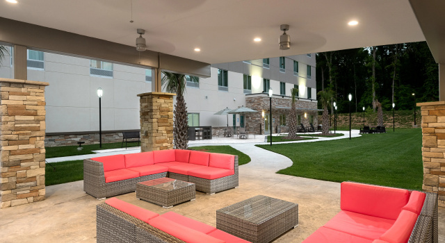 Holiday Inn Express & Suites Charlotte Airport by IHG