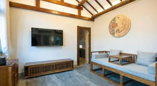 Полулюкс Fanni Private Hot Spring Courtyard (Badaling Great Wall)
