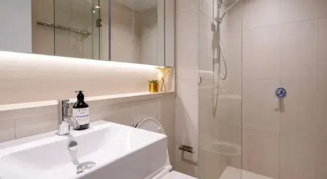 1B1B Condo with Bay &River Views, Забронировать Отель Отели Мельбурна с бассейном, рядом с Пристань для яхт «Е», Бассейн