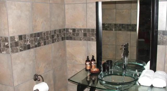 Люкс Luxury 24 Onvrey Guest House