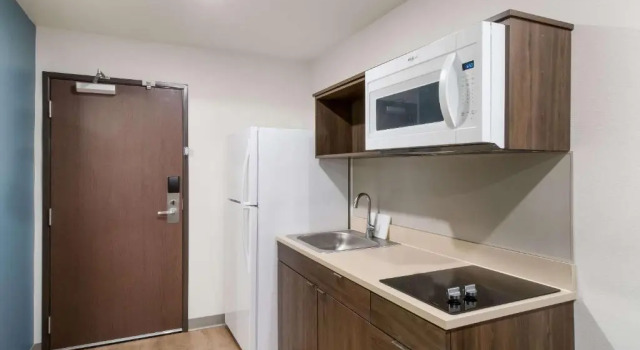 Четырёхместный номер Standard WoodSpring Suites Mesa Chandler