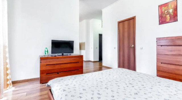 423 Apartamenty v tsentre Otlichno podhodjat dlja komandirovannyh i turistov