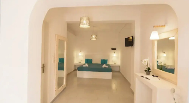 Blue Island Hotel