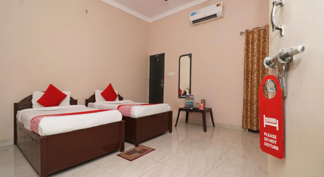 Hotel Hkj Sanskriti By OYO Rooms