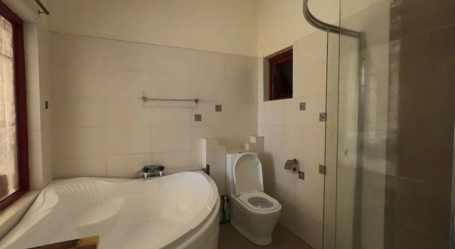 Апартаменты Deluxe Omega Beachfront Luxury Apartments