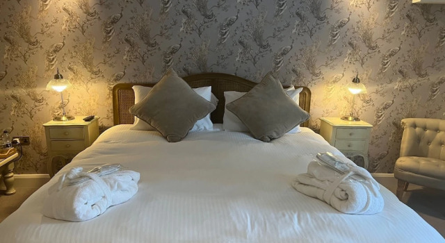 Номер Luxury Berts Rooms at The Black Horse Inn