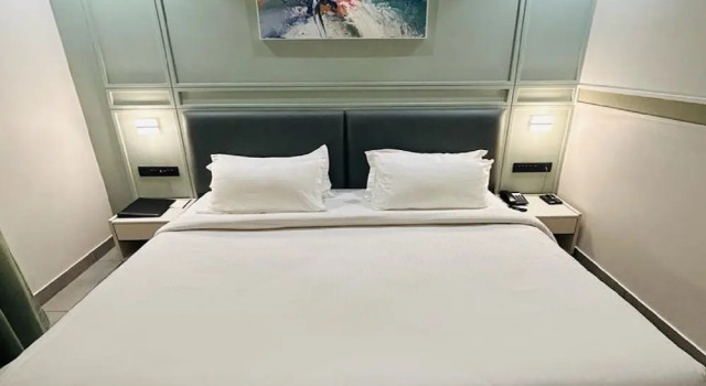 Номер Premium Five Elements Hotels Goldleaf Haldwani