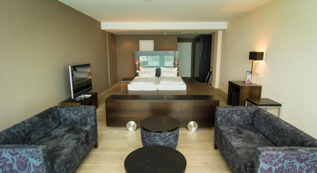Двухместный номер Deluxe с видом на озеро aika seaside living hotel