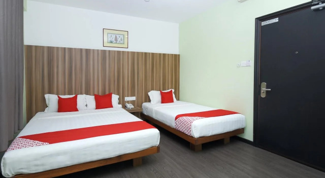 Sunshine Inn, Rezerwuj Hotel Hotele w Sarawak z parkingiem, Parking