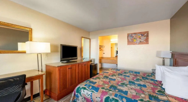 Двухместный номер Standard с видом на бассейн Econo Lodge Phoenix North I-17