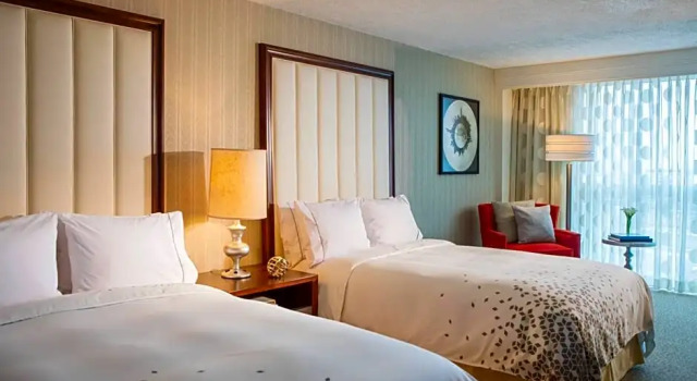 Номер Superior Renaissance Newark Airport Hotel