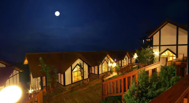 Sea of Clouds Vacation Villa, Réserver Villa Cottages à Nantou County, Cottage