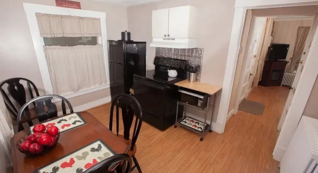 Апартаменты Superior Knotty Pine Motel