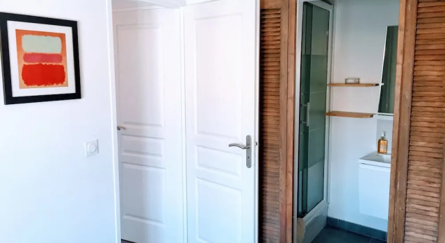 Home Chic Home Les Toits de l'Argenterie, Забронировать Отель Отели Монпелье 3 звезды, рядом с Торговая палата Hôtel Saint-Côme, 3*