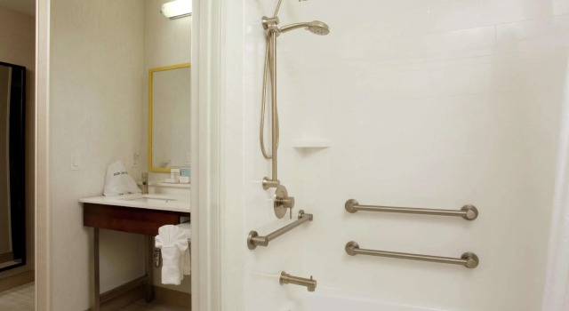 Четырёхместный номер Standard Hampton Inn Richland-Tri Cities