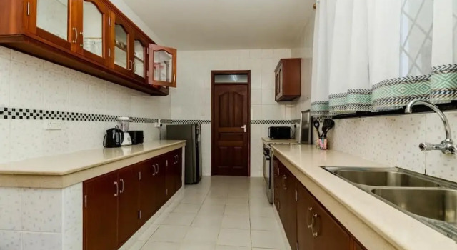 Ikhaya Serviced Apartments Nyali