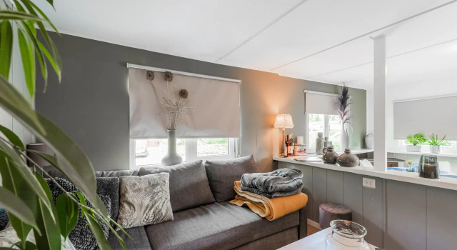 Chalet in Reutum by Almelo Nordhorn Canal, Забронировать Шале Отели Твенте с парковкой, Парковка